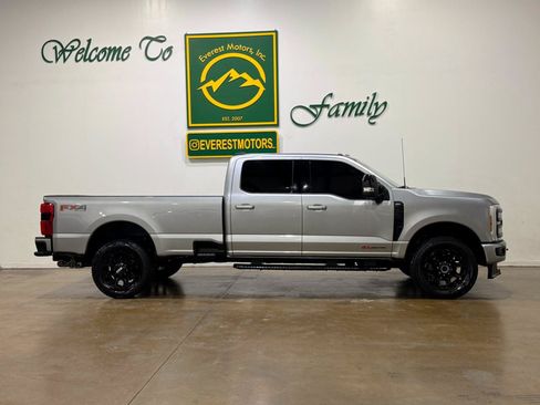 Used 2024 Ford F250 Lariat w/ Lariat Ultimate Package AWD/4WD image 10