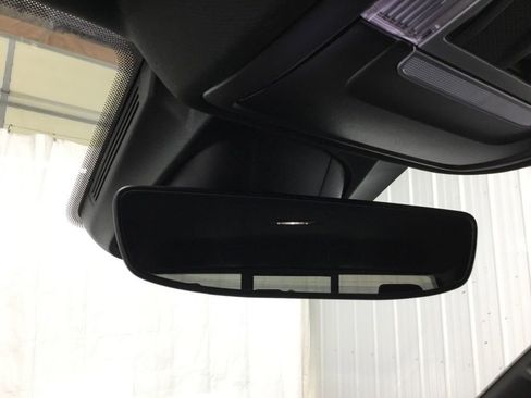 Used 2023 RAM 1500 Laramie AWD/4WD image 17