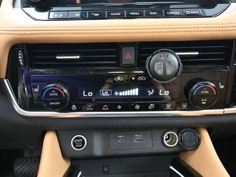 Used 2022 Nissan Rogue Platinum w/ Head-Up Display Package AWD/4WD image 28