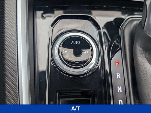 Used 2023 Chevrolet Colorado LT w/ LT Convenience Package III AWD/4WD image 46