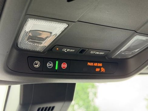 Used 2023 Chevrolet Equinox RS w/ LPO, Floor Liner Package FWD image 18