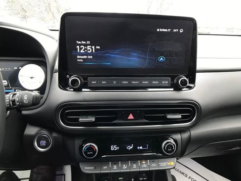 Used 2023 Hyundai Kona Limited image 23