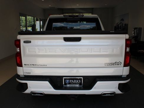 Used 2024 Chevrolet Silverado 1500 High Country w/ High Country Premium Package AWD/4WD image 29