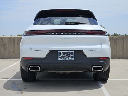 Certified 2026 Porsche Cayenne AWD/4WD image 7