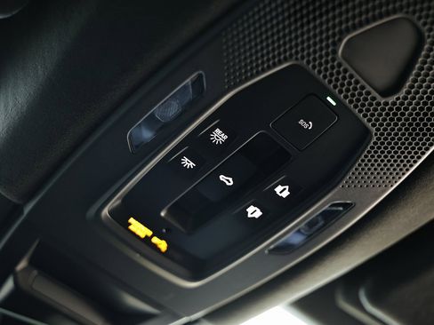 New 2026 Porsche Cayenne Turbo image 43