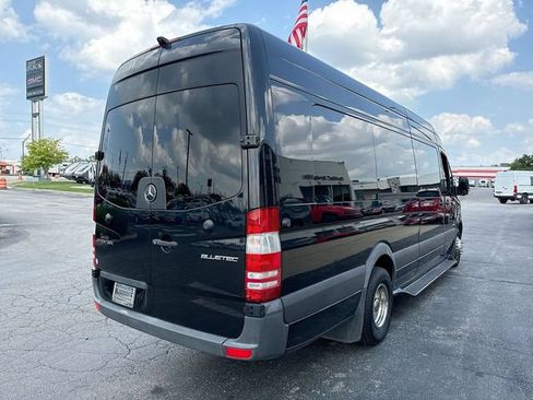 Used 2016 Mercedes-Benz Sprinter 3500 image 8