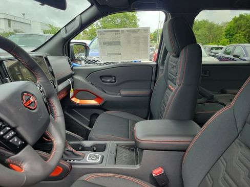 New 2026 Nissan Frontier PRO-4X w/ Pro-4x Convenience Package AWD/4WD image 14
