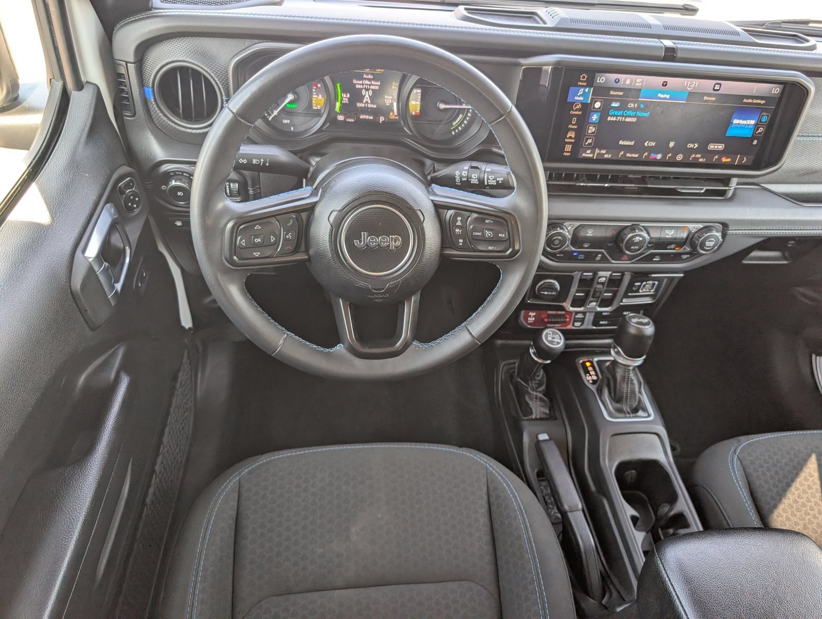 Used 2024 Jeep Wrangler Unlimited Rubicon 4xe AWD/4WD image 18