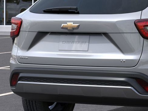 New 2025 Chevrolet Trax LT w/ Driver Confidence Package image 16