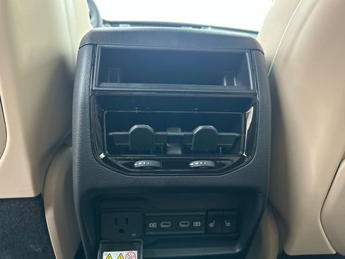 New 2026 Jeep Grand Cherokee Limited AWD/4WD image 28