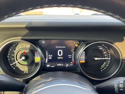 Used 2023 Jeep Wrangler Unlimited Sahara w/ Cold Weather Group image 25