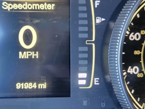 Used 2017 Jeep Cherokee Latitude w/ Cold Weather Group AWD/4WD image 5