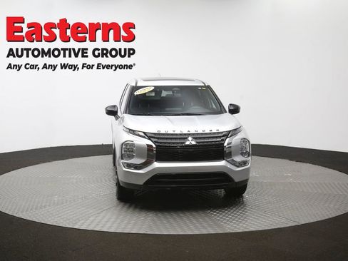 Used 2022 Mitsubishi Outlander SE FWD image 51