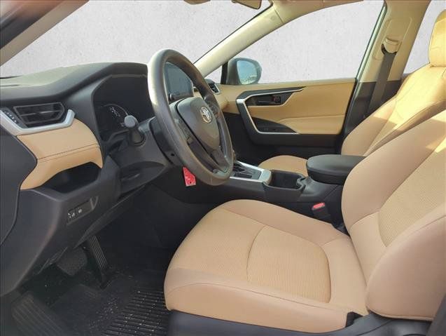 Certified 2024 Toyota RAV4 LE FWD image 12