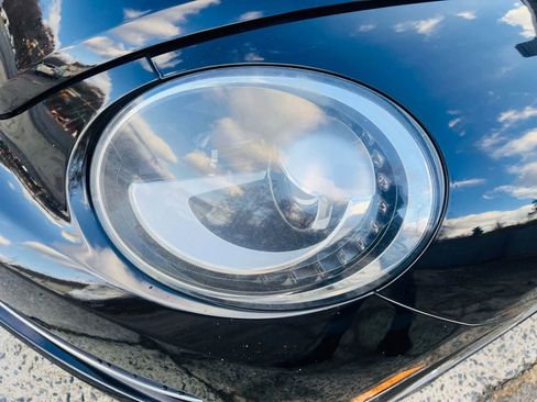 Used 2013 Volkswagen Beetle Turbo image 37