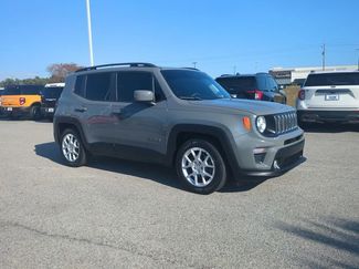 Used 2020 Jeep Renegade Latitude w/ Popular Equipment Group video 2