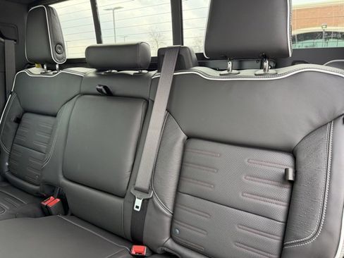 Used 2026 GMC Sierra 1500 AT4X image 21