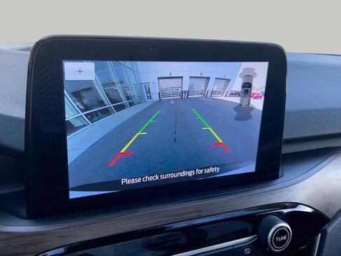Used 2020 Ford Escape Titanium FWD image 29