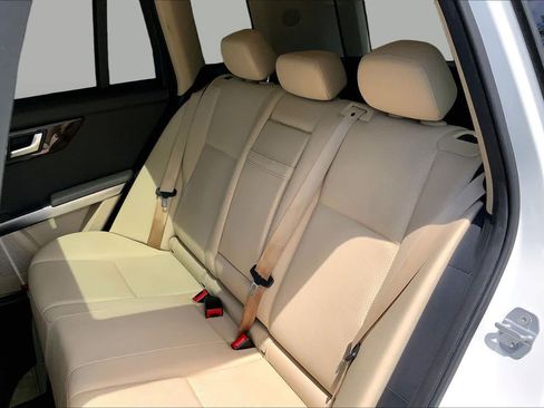 Used 2013 Mercedes-Benz GLK 350 4MATIC image 21