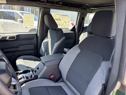 New 2025 Ford Bronco 4-Door image 7