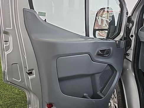 Used 2019 Ford Transit 150 XLT image 18