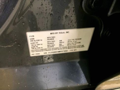 Used 2021 Tesla Model Y Long Range image 35