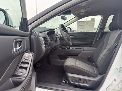 New 2026 Nissan Rogue SV AWD/4WD image 11