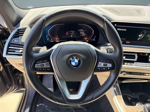 Used 2022 BMW X5 sDrive40i w/ Premium Package RWD image 16
