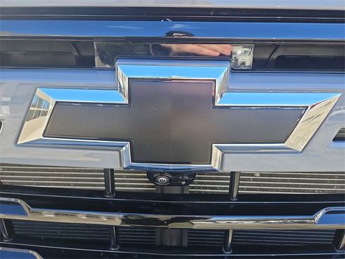 Used 2024 Chevrolet Silverado 2500 LTZ w/ LTZ Plus Package image 32