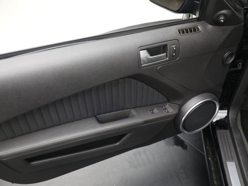 Used 2013 Ford Mustang Shelby GT500 RWD image 32