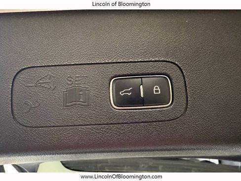 Certified 2025 Lincoln Aviator Reserve w/ Illumination Package AWD/4WD image 28