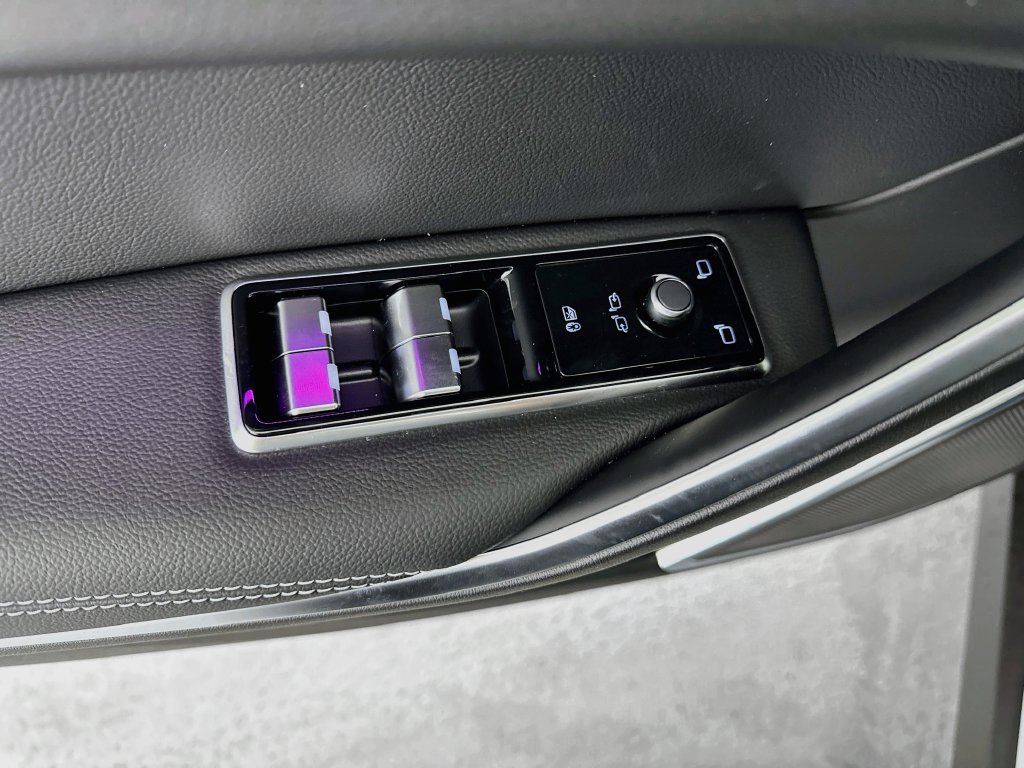New 2026 Jaguar F-PACE R-Dynamic S AWD/4WD image 18