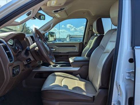 Used 2022 RAM 2500 Laramie AWD/4WD image 13