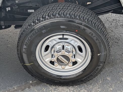 New 2026 Ford F250 XL AWD/4WD image 17
