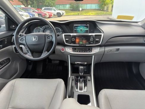Used 2015 Honda Accord EX-L image 25