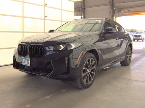 Used 2025 BMW X6 xDrive40i AWD/4WD image 1