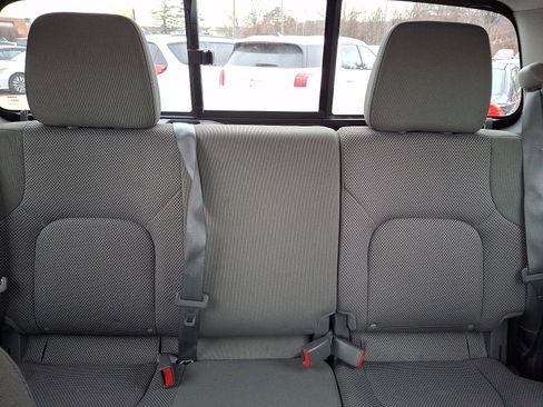 Used 2020 Nissan Frontier SV image 19
