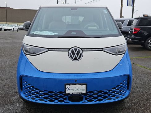 New 2025 Volkswagen ID. Buzz Pro S Plus AWD/4WD image 8