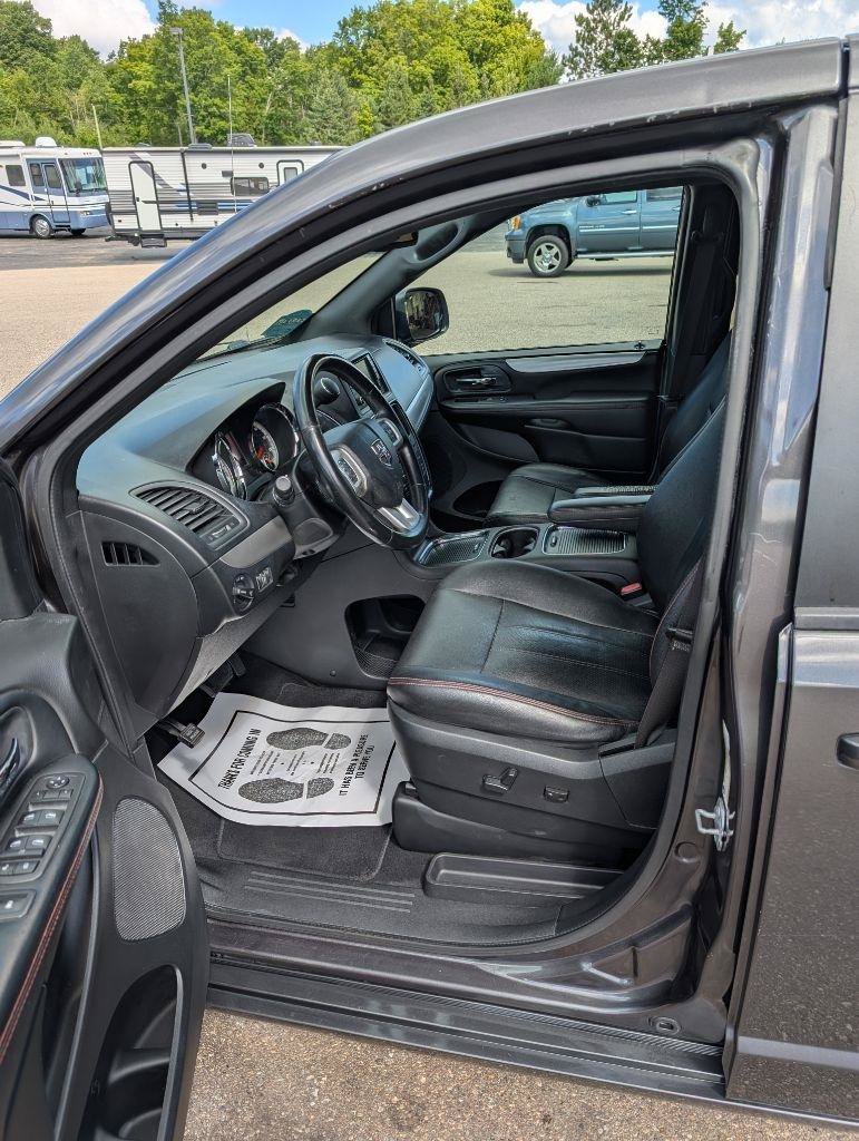Used 2019 Dodge Grand Caravan GT FWD image 11