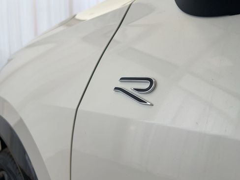 New 2026 Volkswagen Tiguan SE R-Line image 30