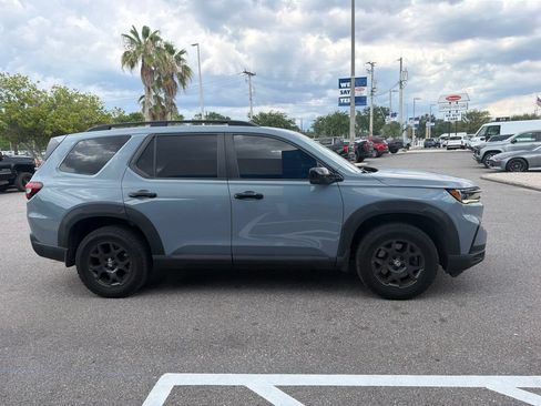 Used 2024 Honda Pilot TrailSport image 4