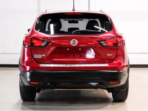 Used 2018 Nissan Rogue Sport SV FWD image 8