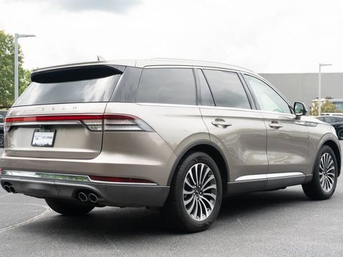 Used 2020 Lincoln Aviator Reserve w/ Elements Package Plus RWD image 10