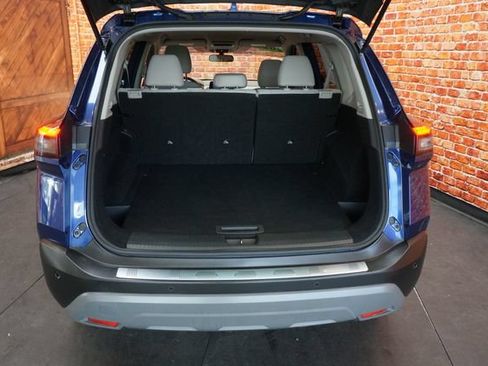 Certified 2023 Nissan Rogue SV AWD/4WD image 42