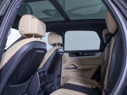 Certified 2024 Porsche Cayenne w/ Premium Package Plus (PFM) image 11