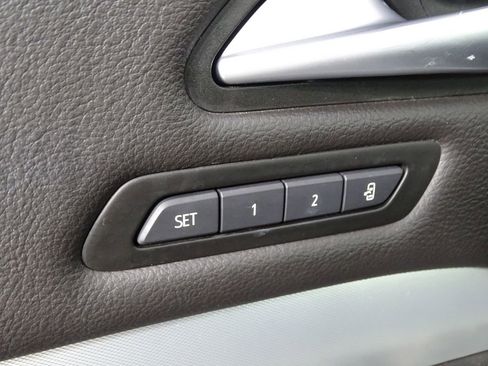 Used 2023 Cadillac XT4 Premium Luxury image 18