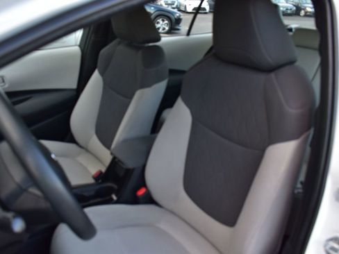 Used 2022 Toyota Corolla LE image 15
