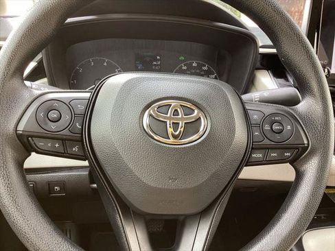 Certified 2025 Toyota Corolla LE w/ LE Premium Package FWD image 20