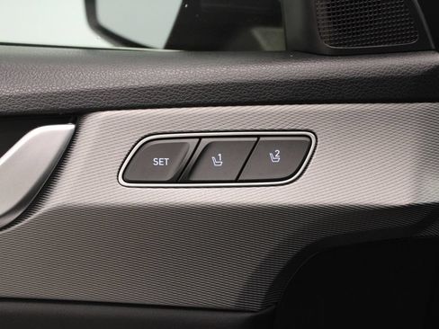 Used 2021 Hyundai Palisade SEL w/ Premium Package FWD image 12