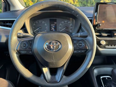 Used 2024 Toyota Corolla LE image 8